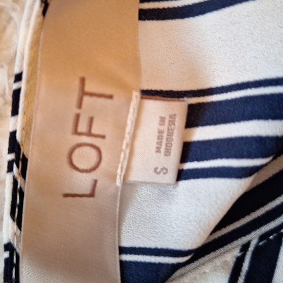 Loft Striped Blouse Size S - Picture 8 of 9